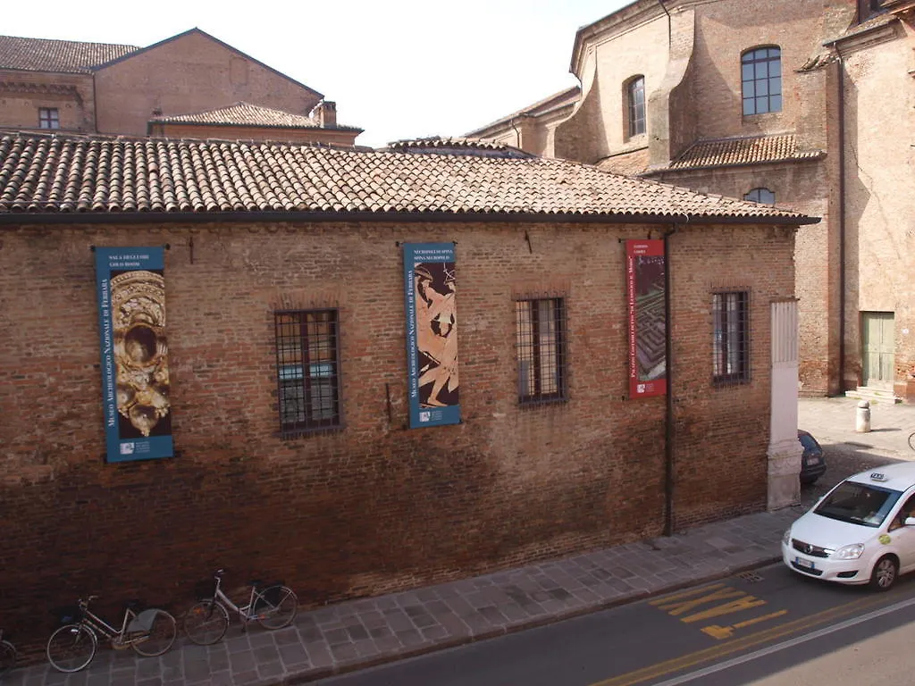 Una Notte Al Museo Ferrara Apartamento